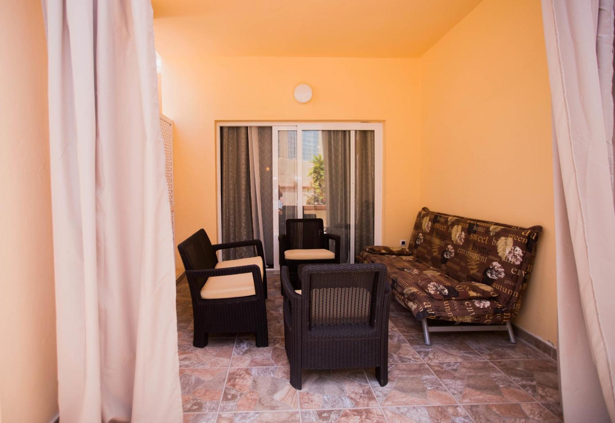 Yucca Park Aparthotel
