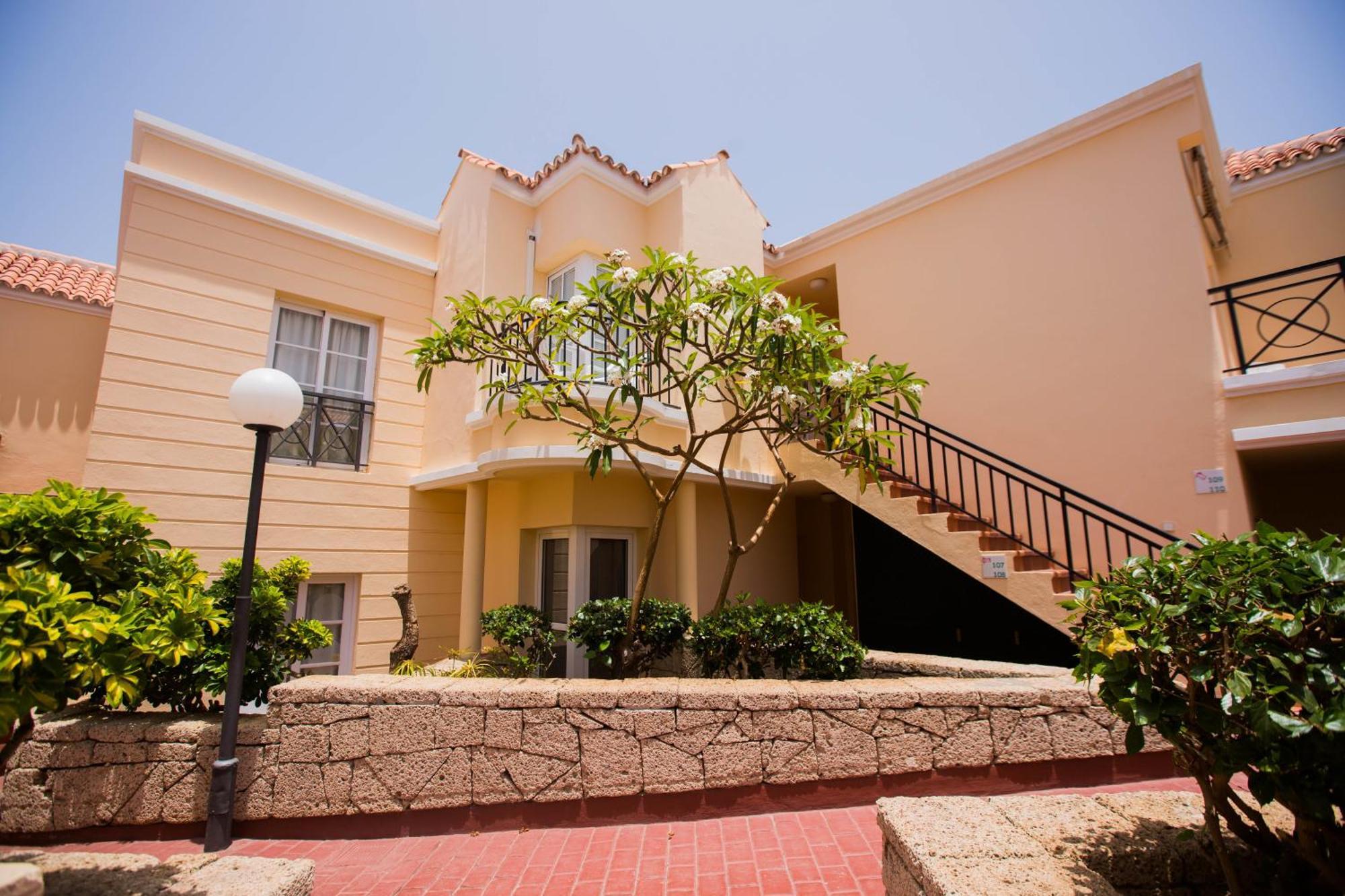 Aparthotel Yucca Park 3*