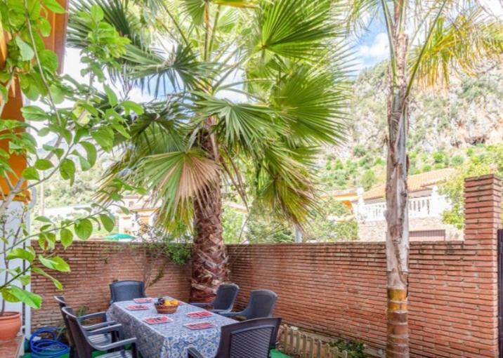Casas De 15 Holiday home Benaojan