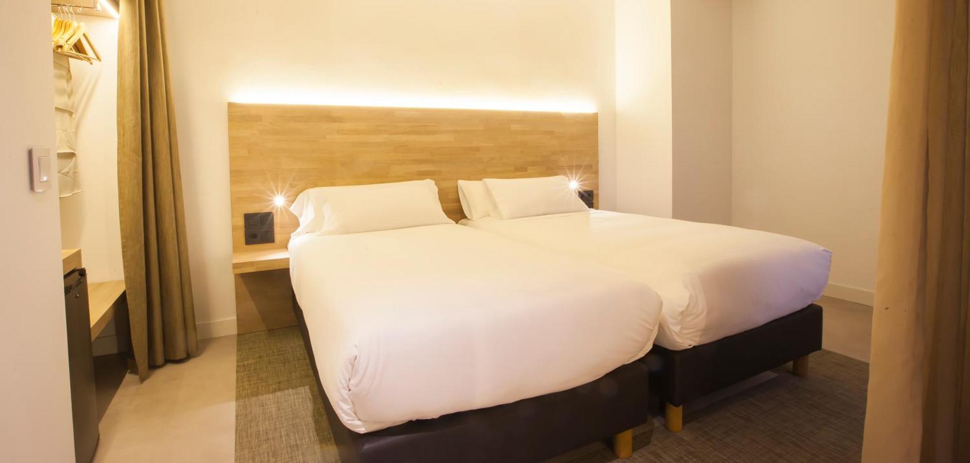 Hotel A 2*
