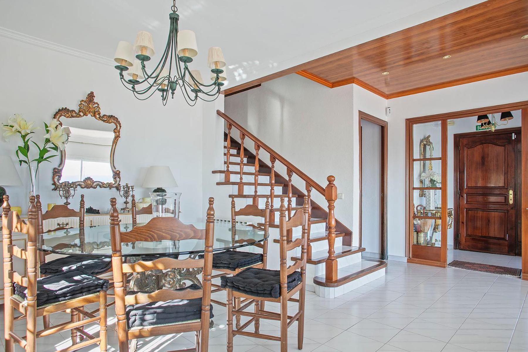 House With Amazing Views , Overlooking The Festival Town Of Сasa de vacaciones *