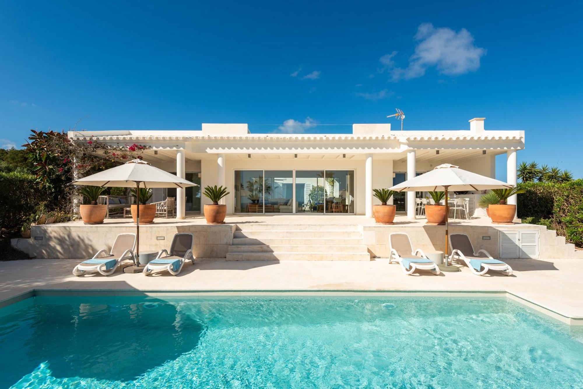 Mariposa Villa