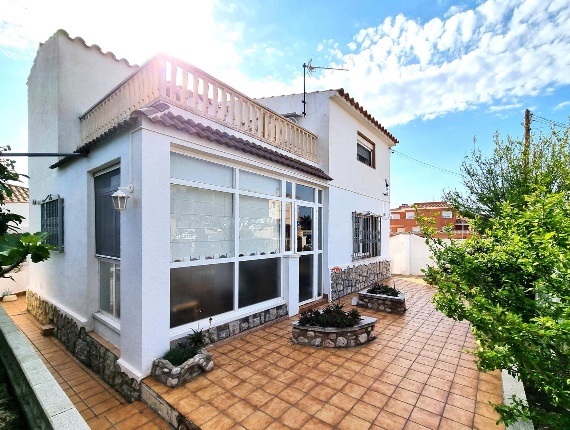 Aquamarina: Mediterranean Getaway With Garden And Sea Proximity Villa Miami Playa