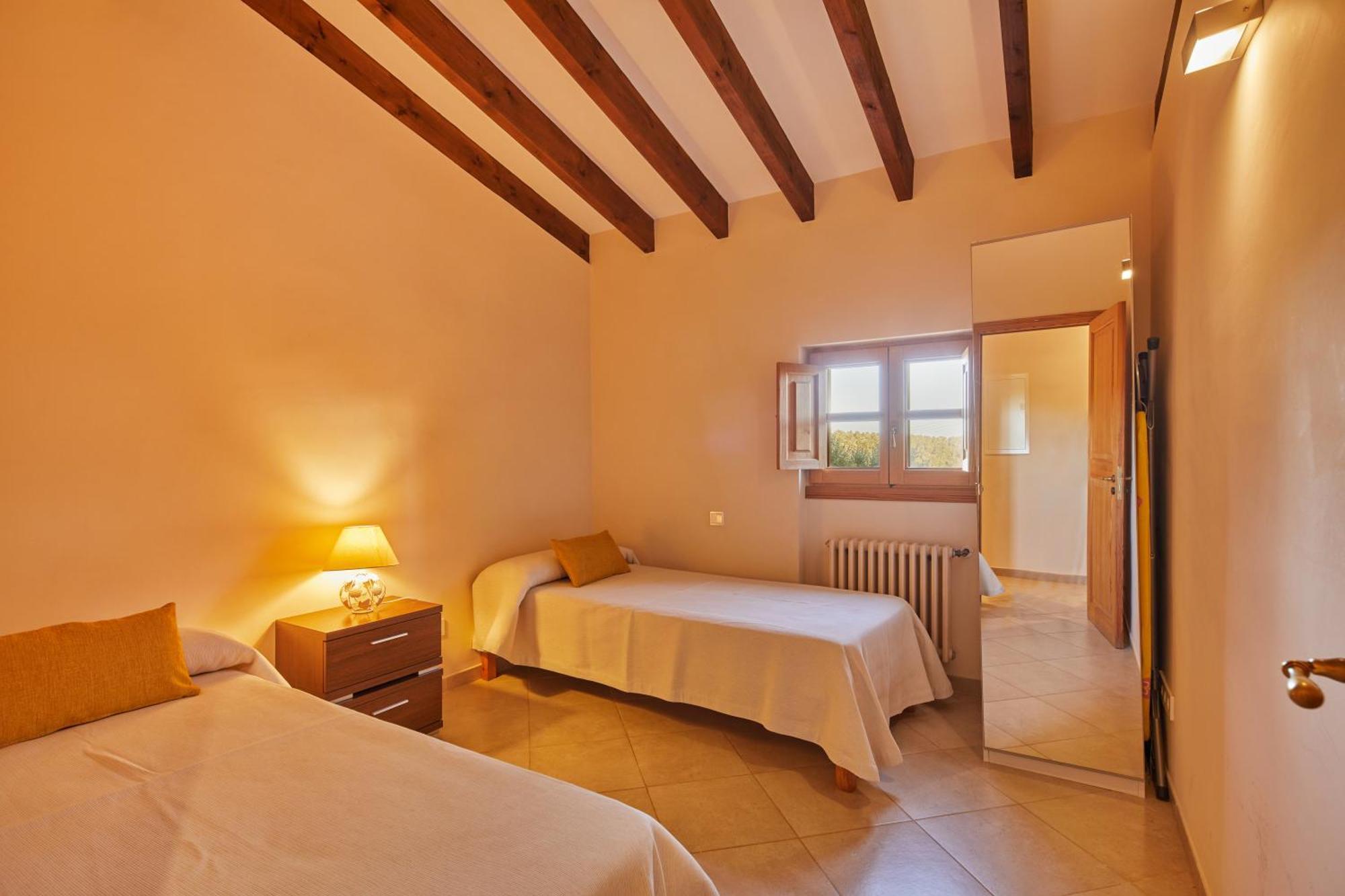 Alqueria Blanca Farm stay *