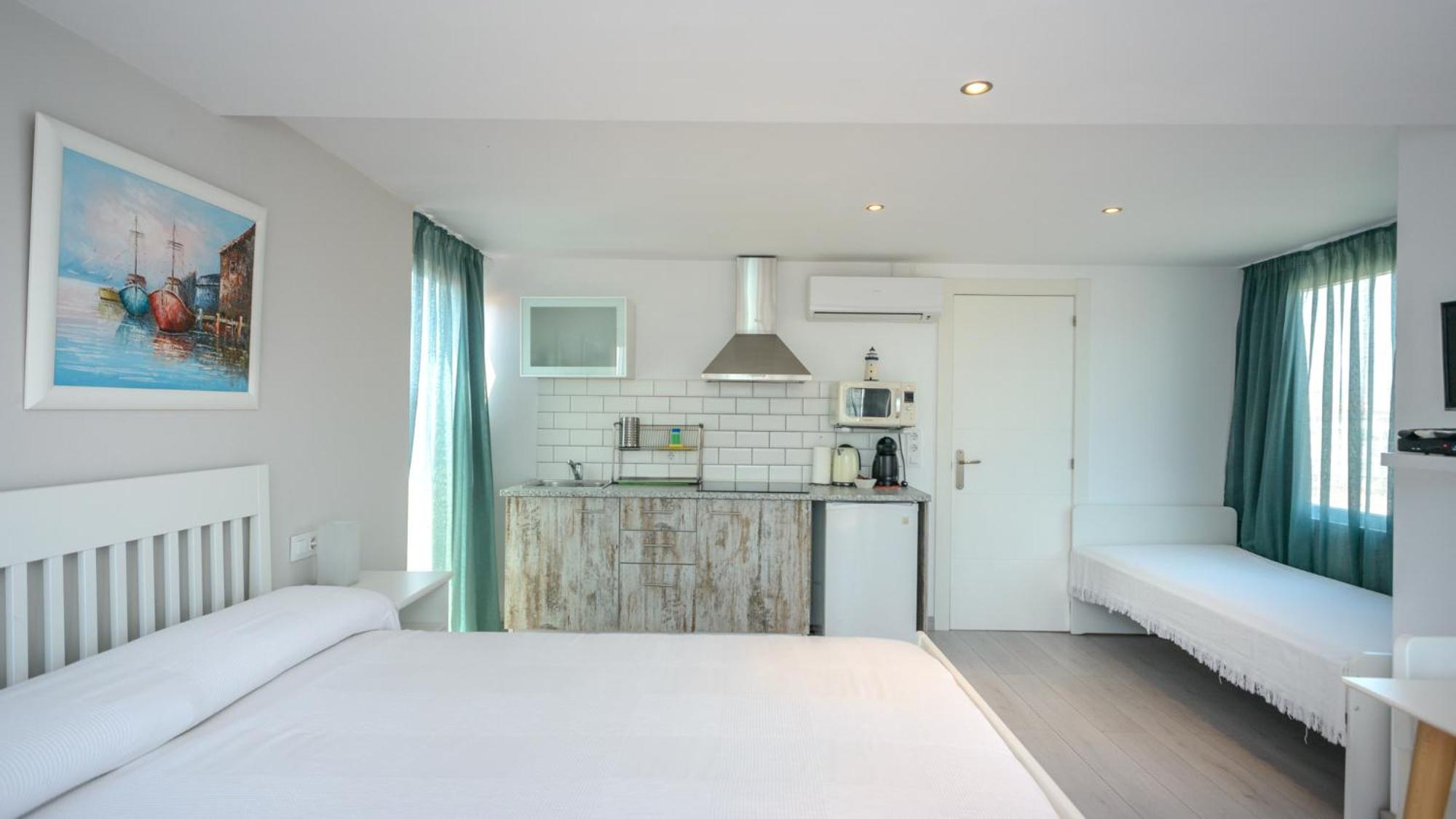 Port 27 Apartment Empuriabrava