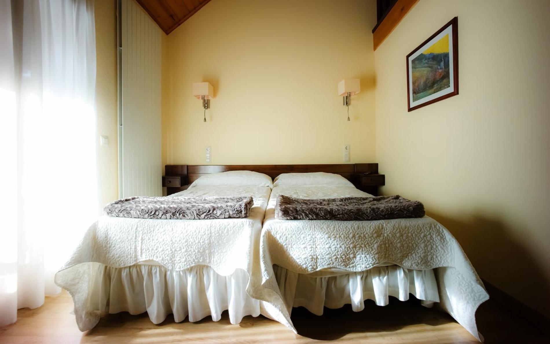 Avet Hotel *