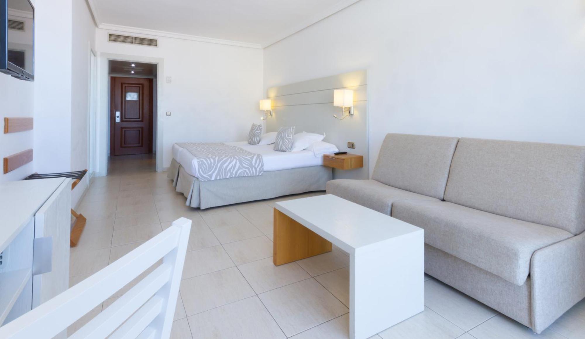 Hotel Landmar Playa La Arena 4*
