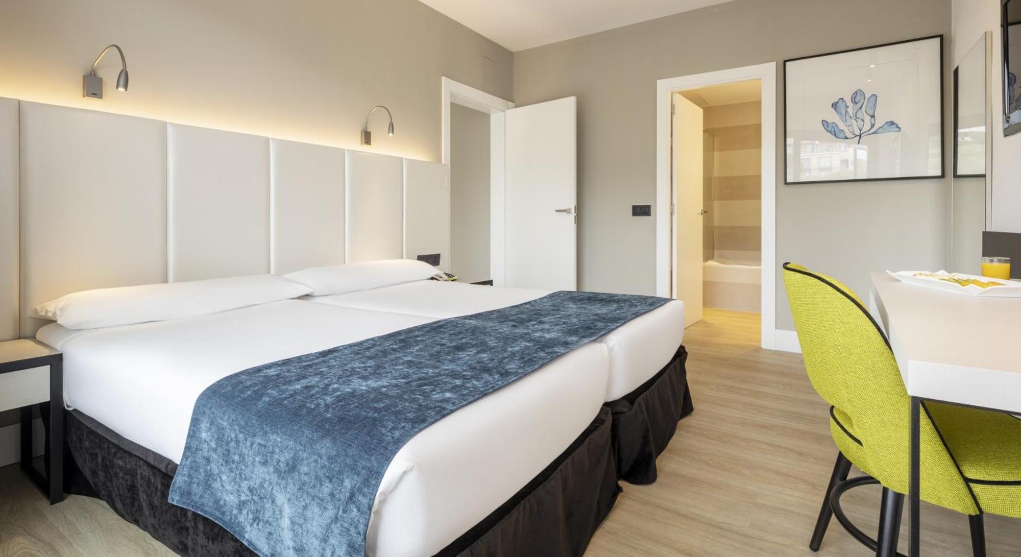 Ilunion Caleta Park Hotel