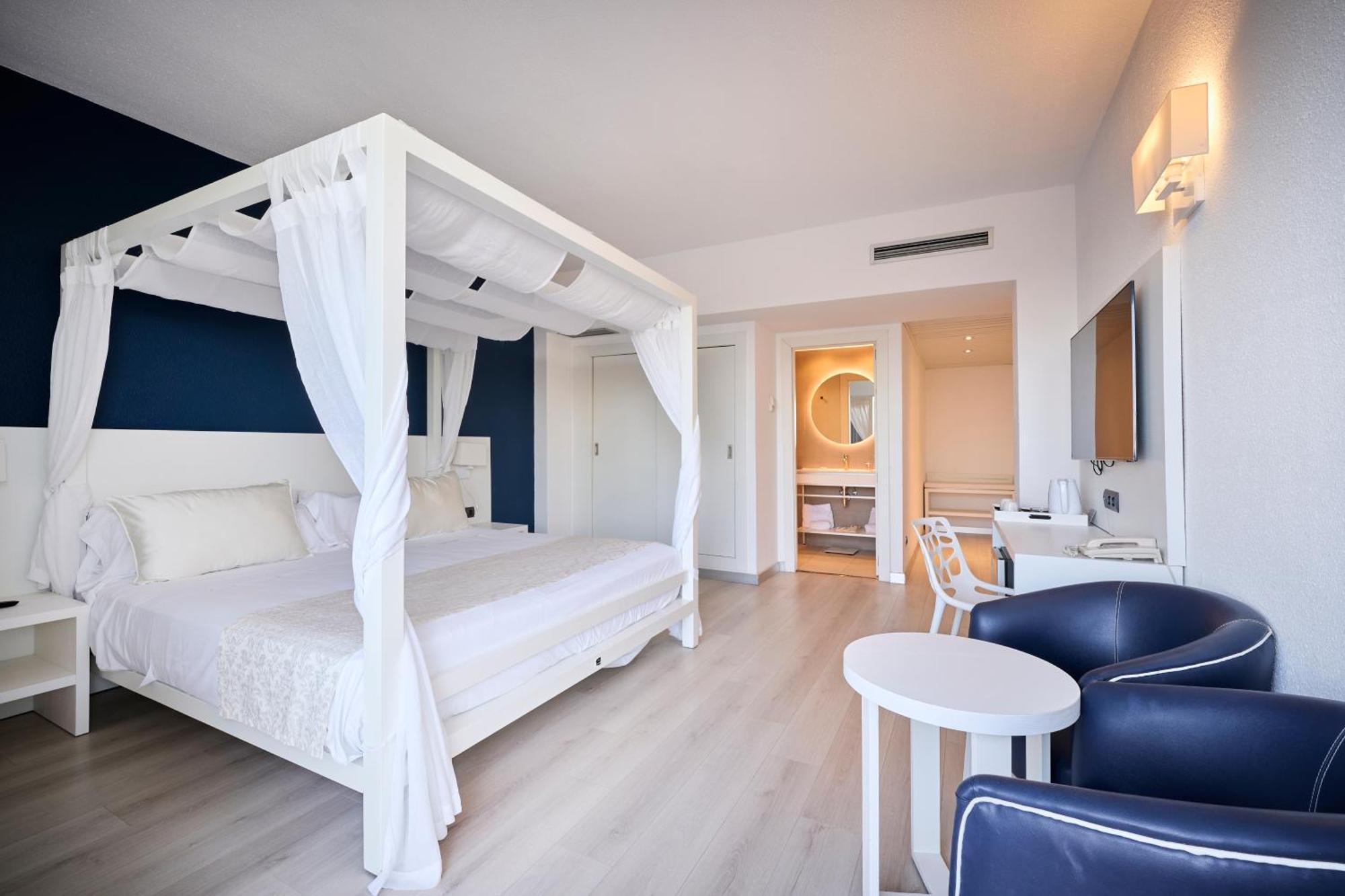 Catalonia Del Mar - Adults Only Hotel