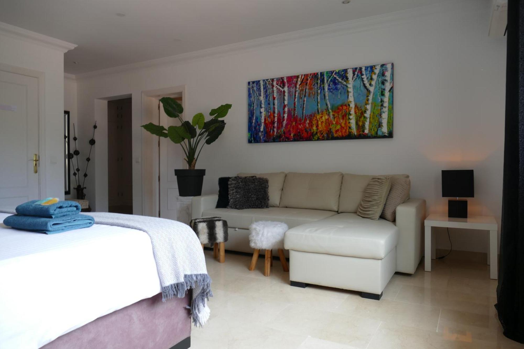Manana Bed & Breakfast 3*
