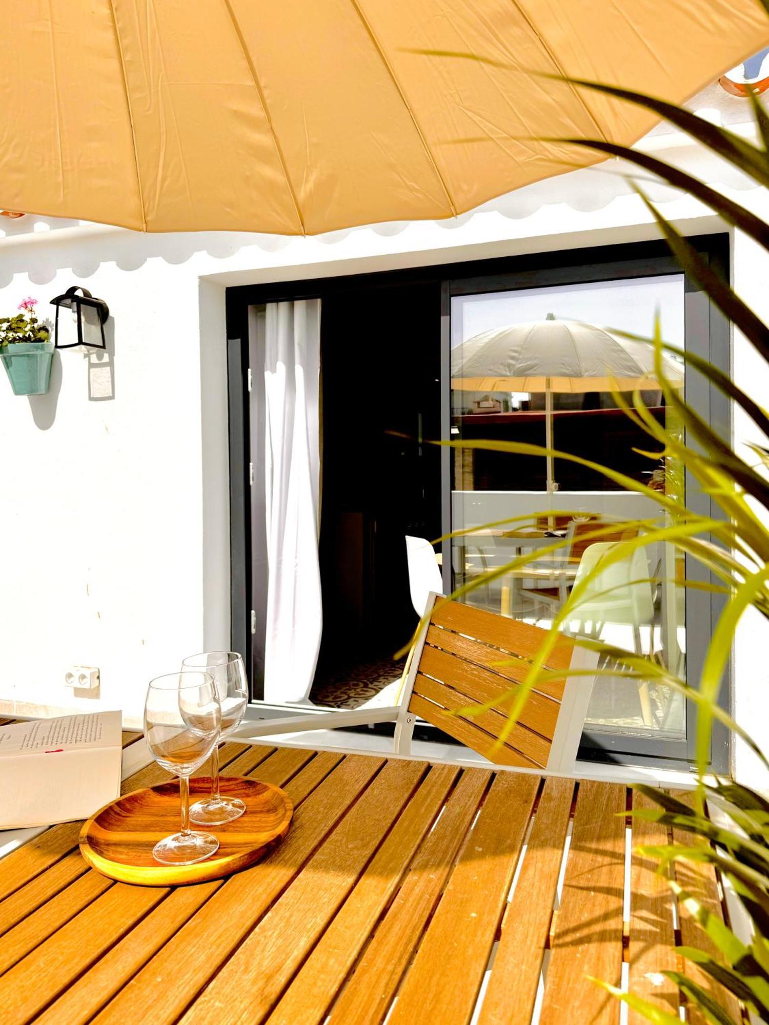 Apartahotel Village *