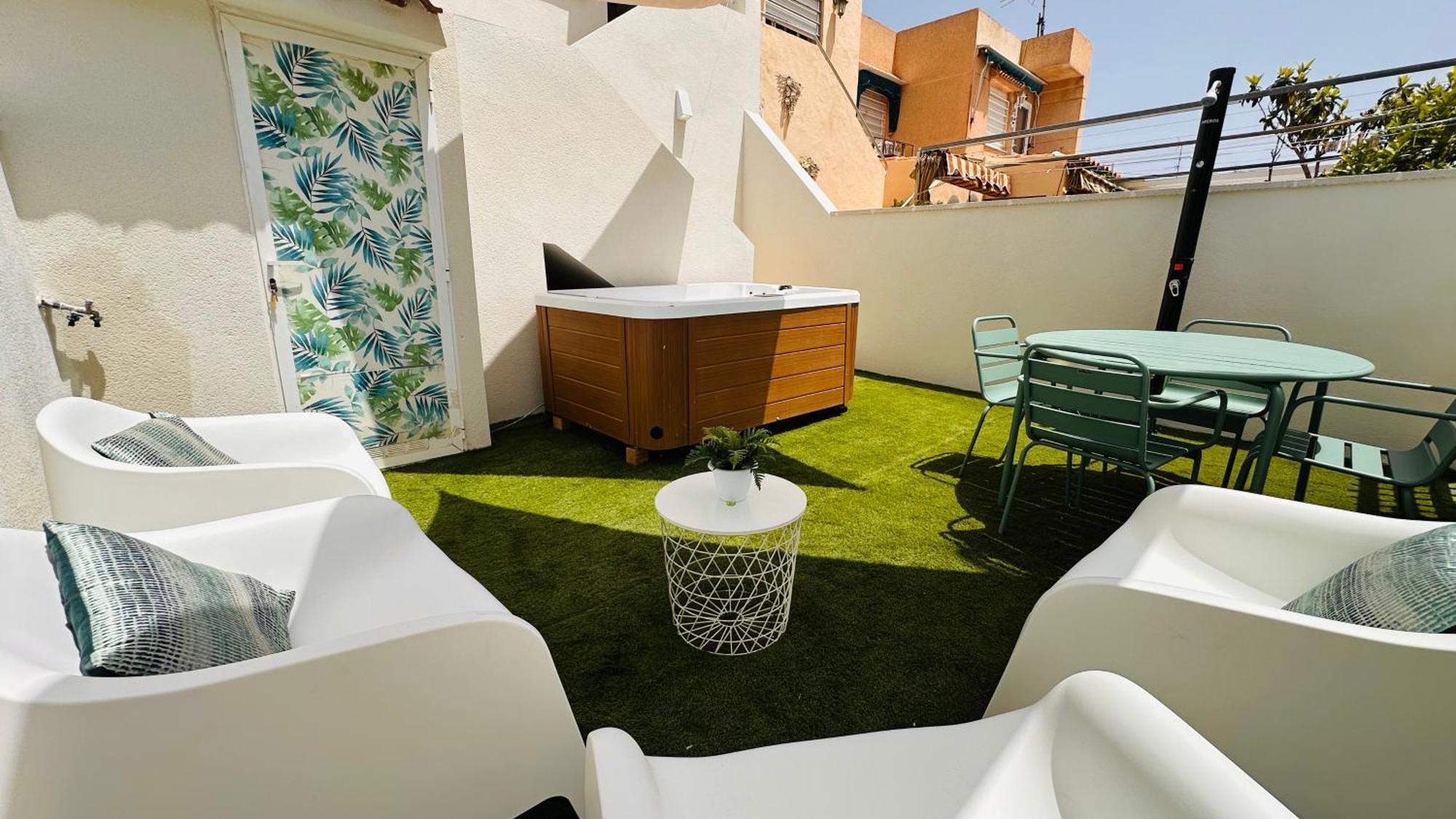 Jacuzzi Y Vistas Al Mar- Aledama Homes *
