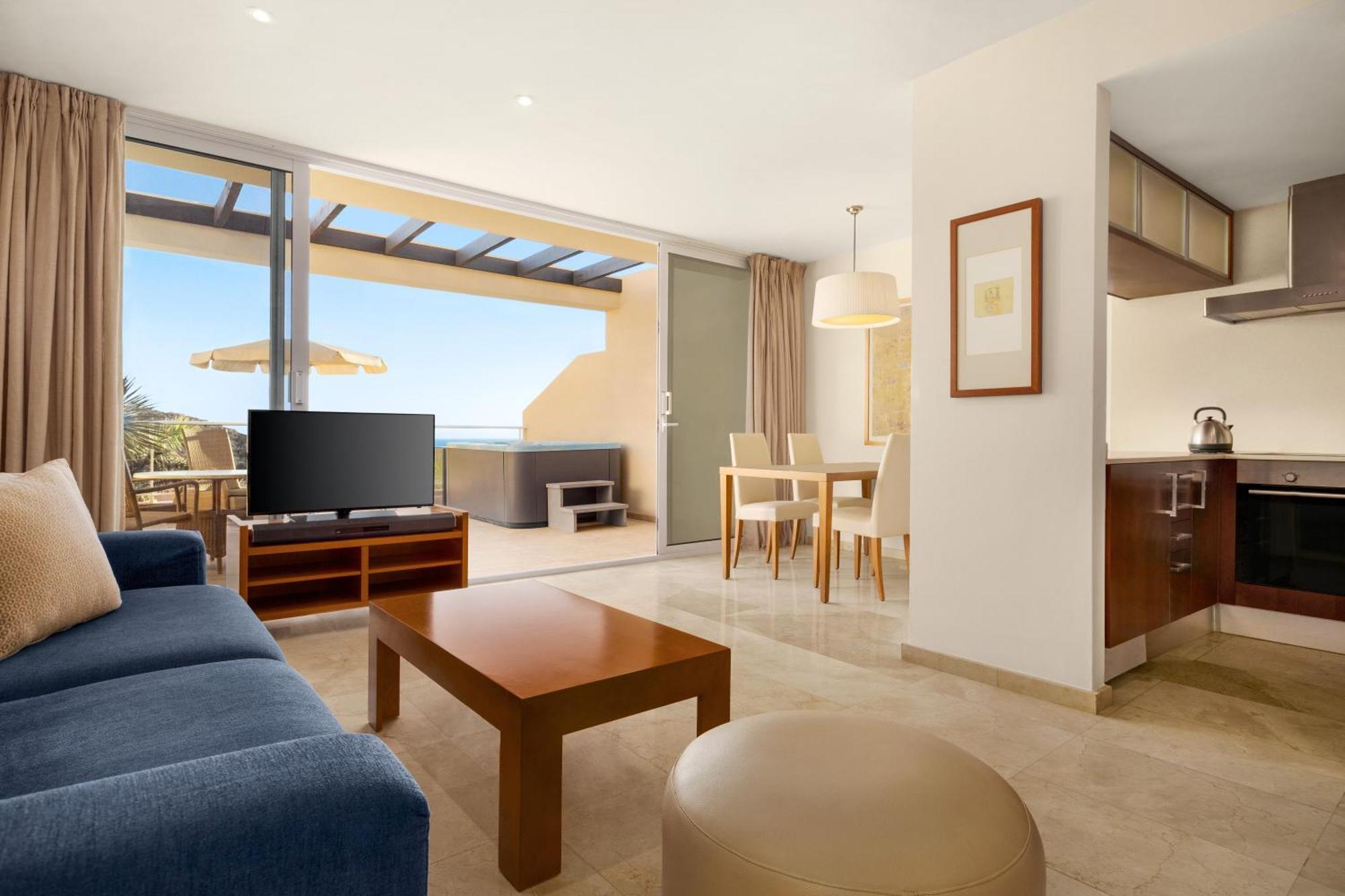 Apartahotel Wyndham Residences Costa Adeje 3*