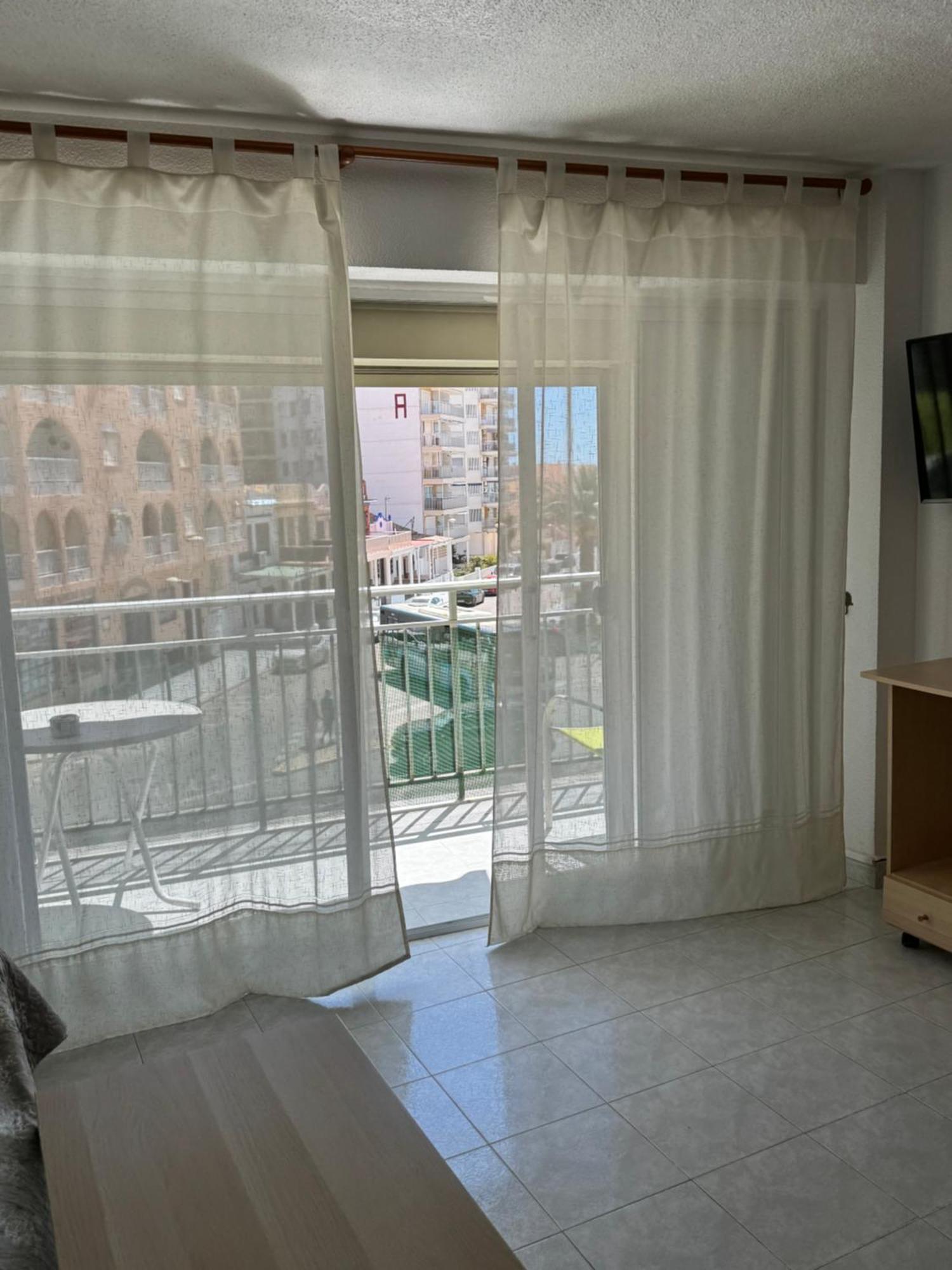 Encantador Piso Cerca De La Playa En Cullera Apartamento