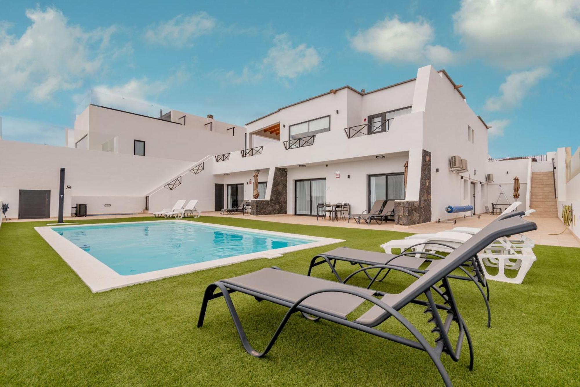 Seascape Heated Pool Air Con View Adult Only Apartamento *