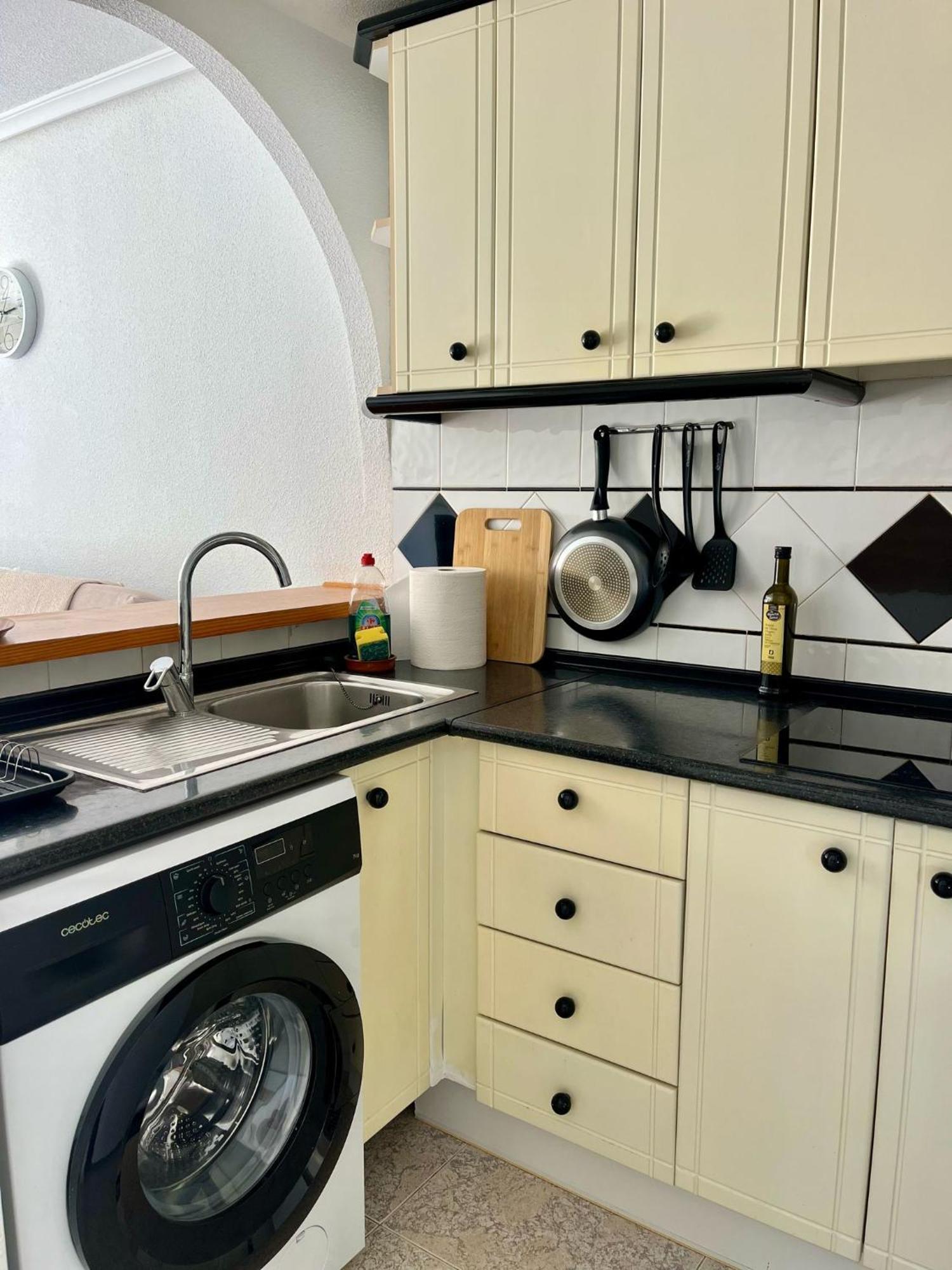 Apartment Sunny (adults Only)