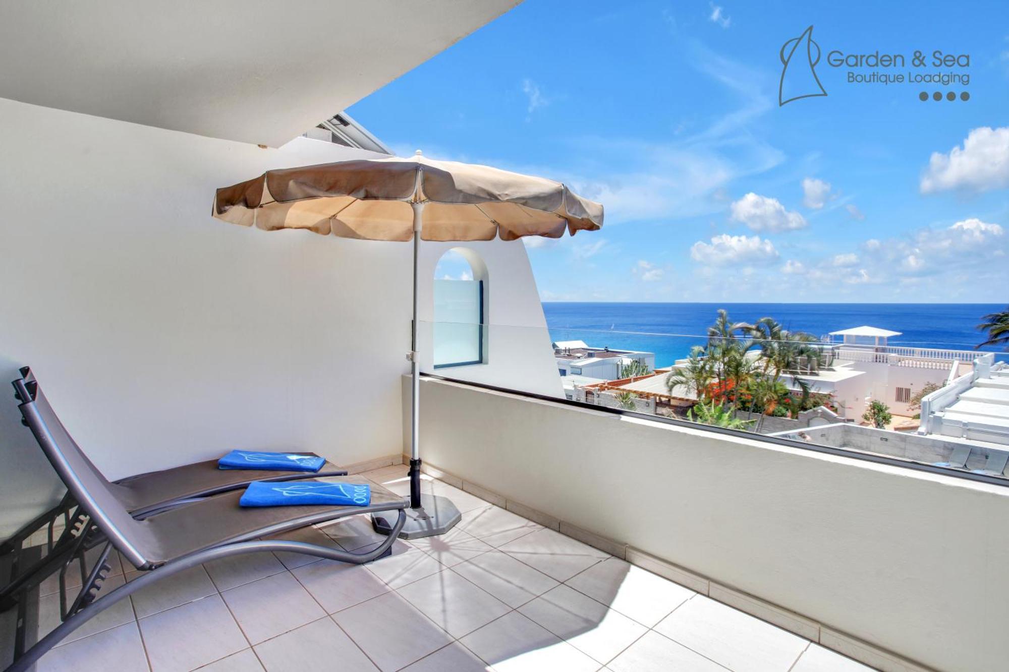 Garden & Sea Boutique By Livvo Apartment