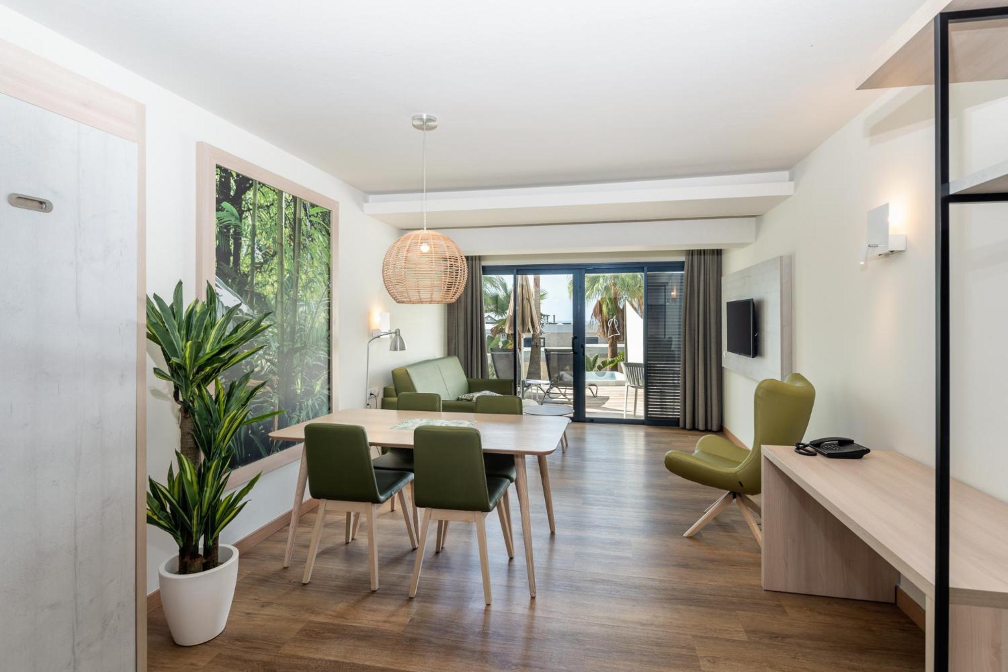 Garden & Sea Boutique By Livvo Apartment *