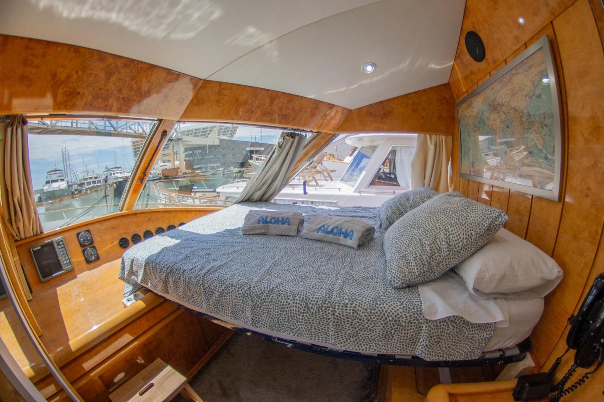 Hotel en barco Boat Aloha Sant Adrià de Besòs