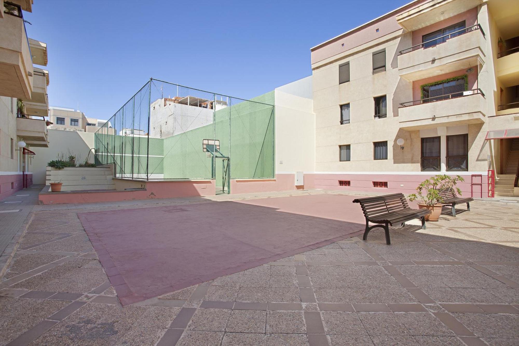 Con Piscina Arinaga