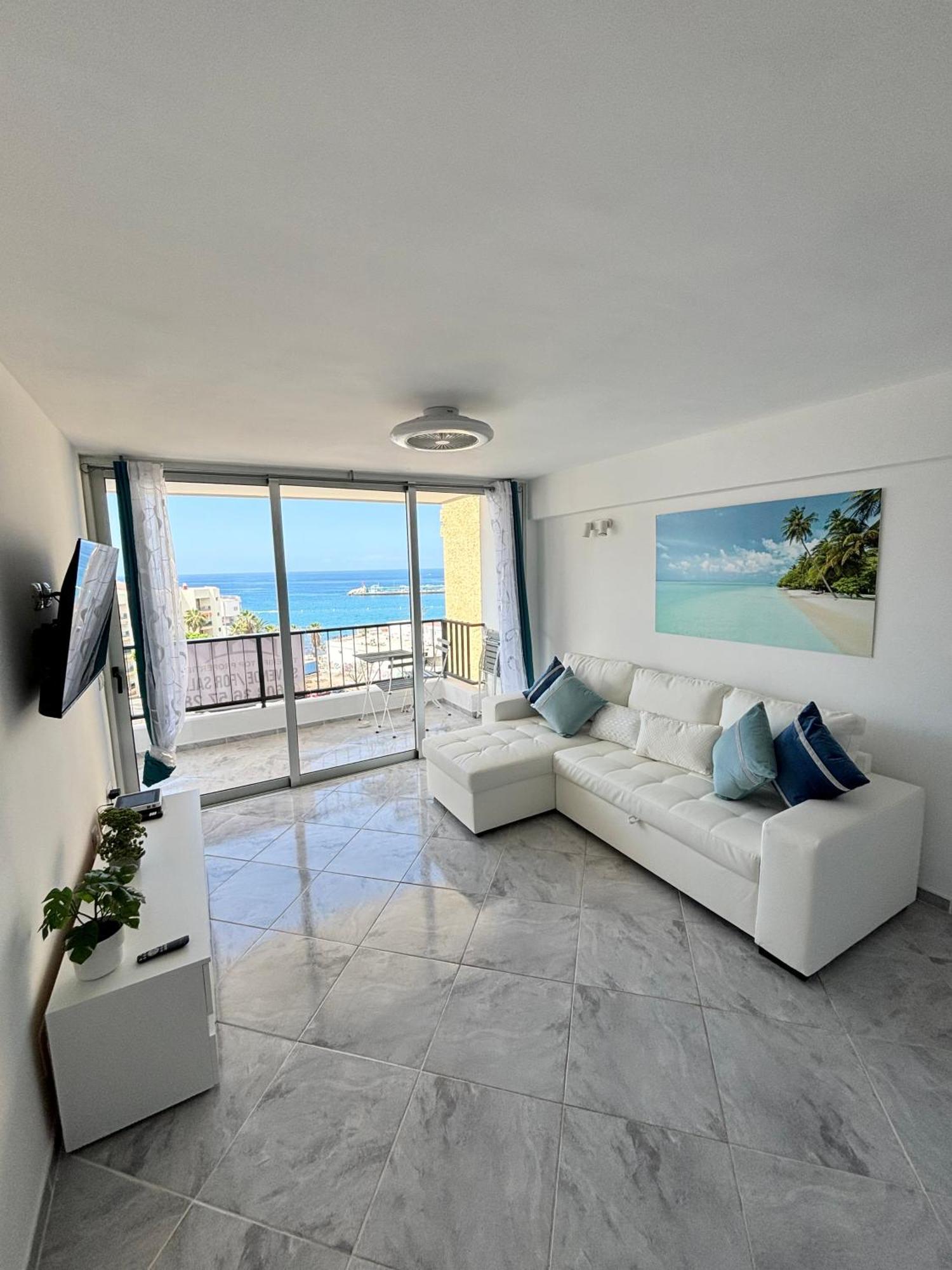 Luxury Ocean View 6th Floor Apartment Los Cristianos (Tenerife)