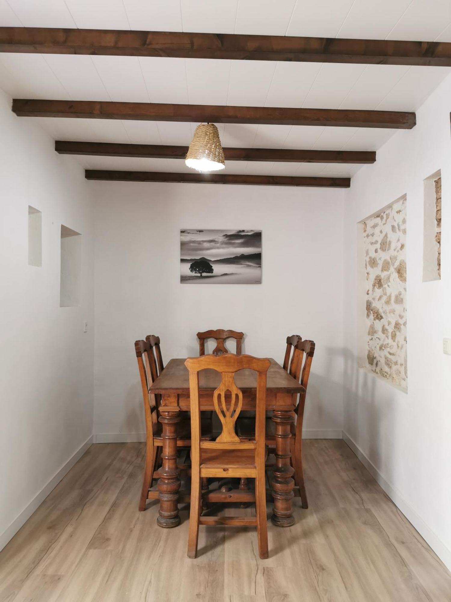La Cuadra Holiday home Villaluenga Del Rosario