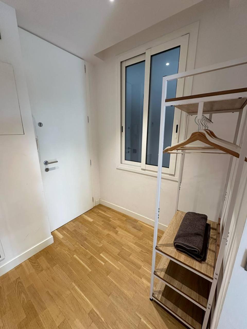 Sunny Days Apartment Barcelona