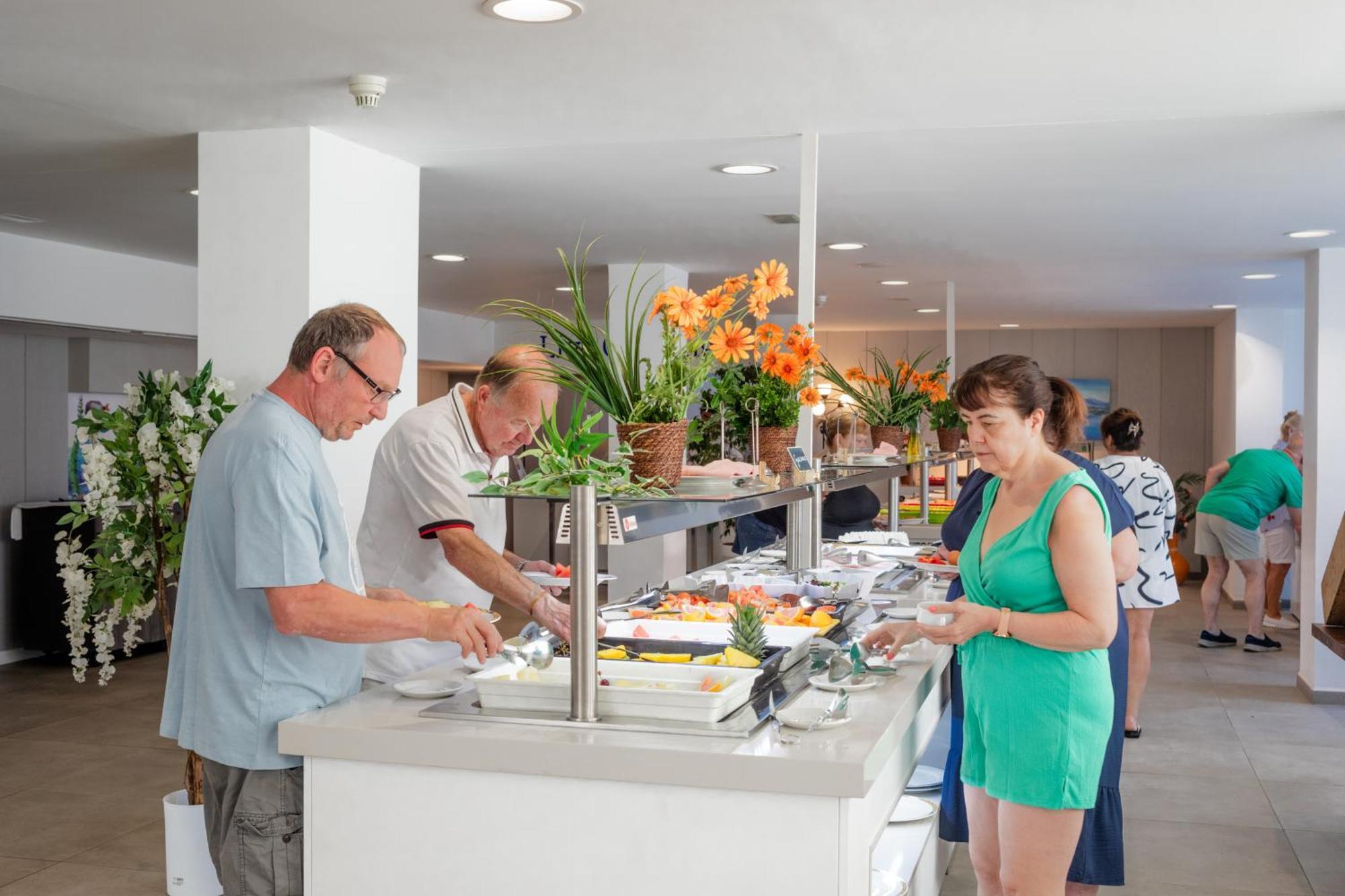 Alay - Adults Only Recommended 4* Benalmádena
