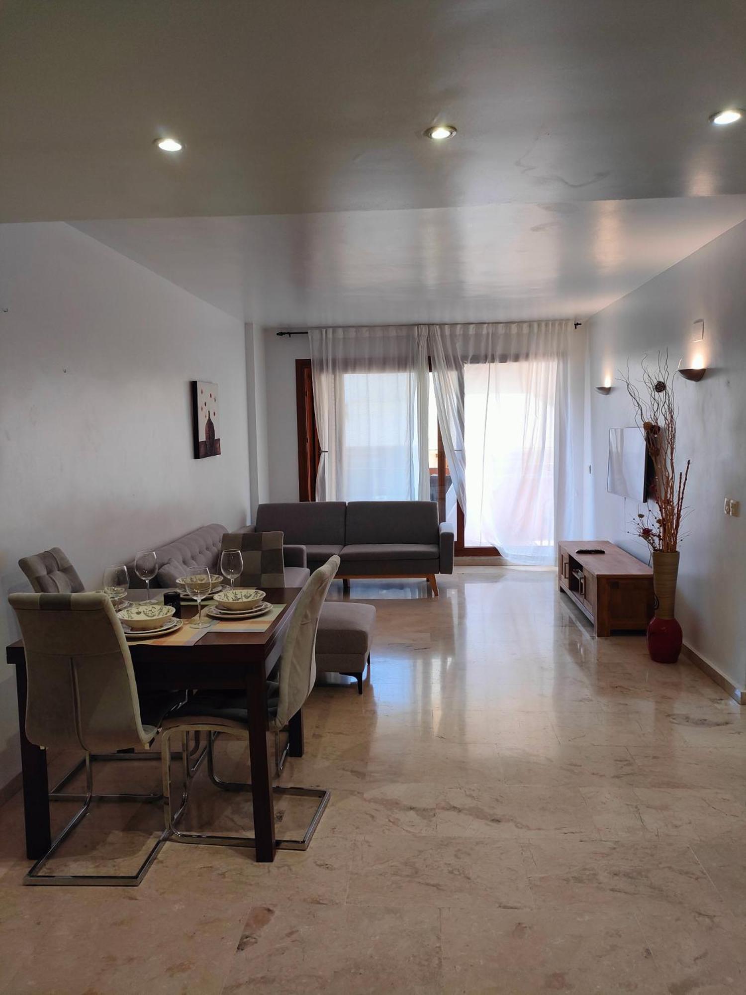 La Entrada Club