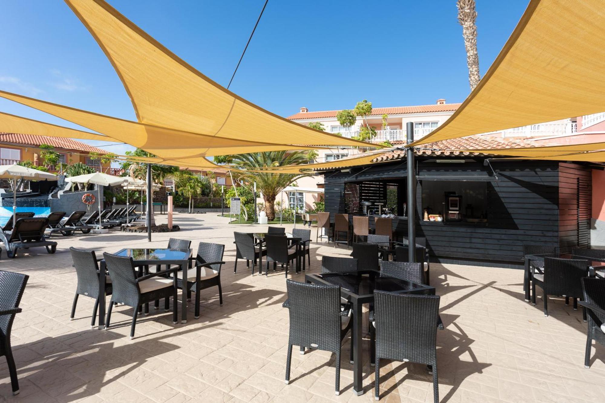 Aparthotel El Duque
