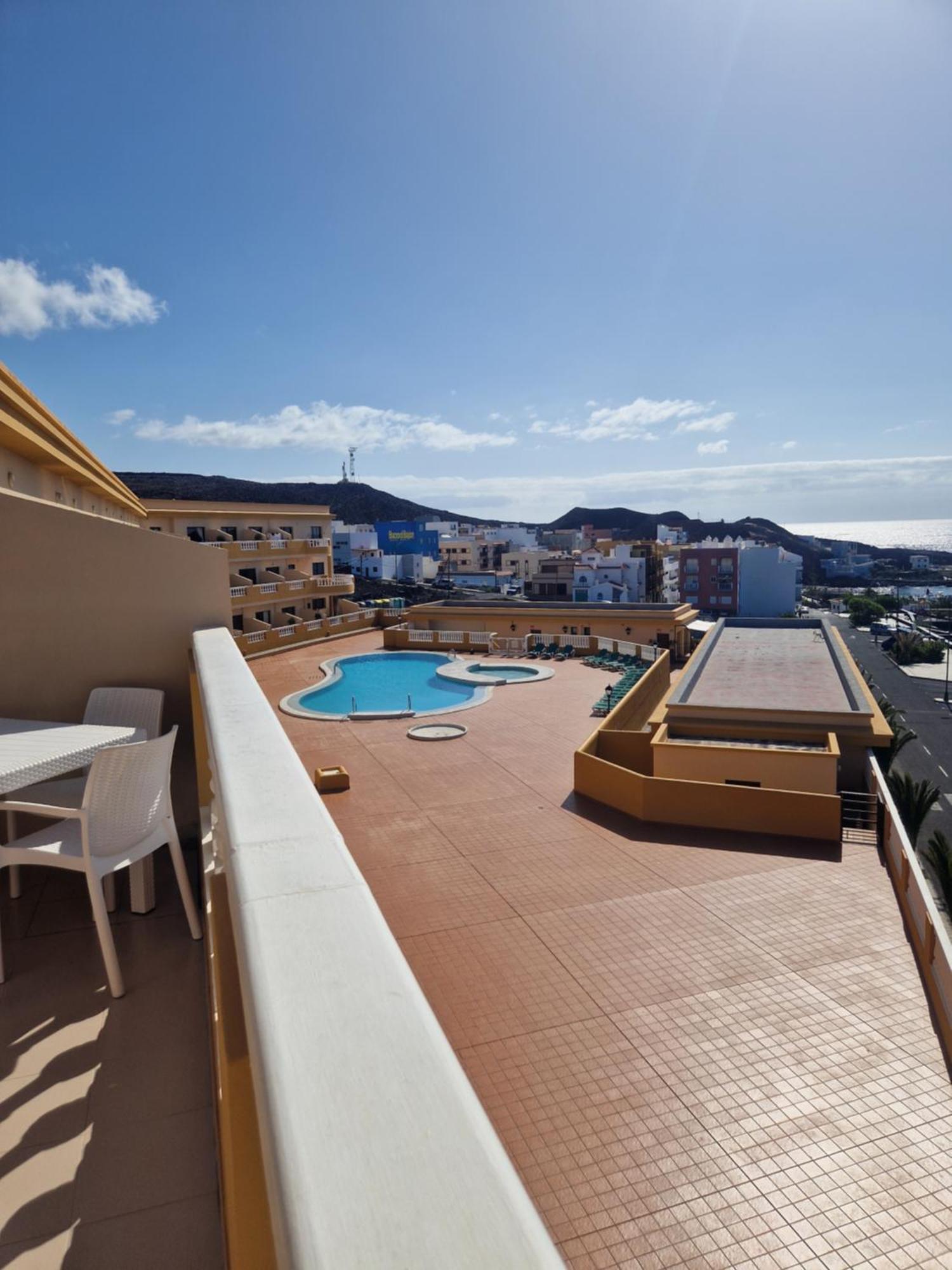 Apartamento Con Maravillosas Vistas En Primera Línea *