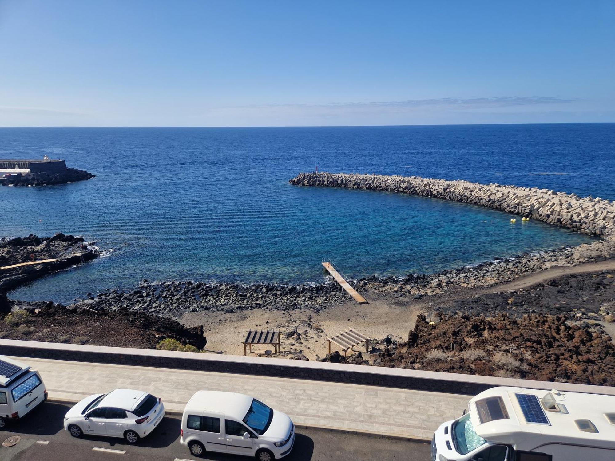 Apartamento Con Maravillosas Vistas En Primera Línea *
