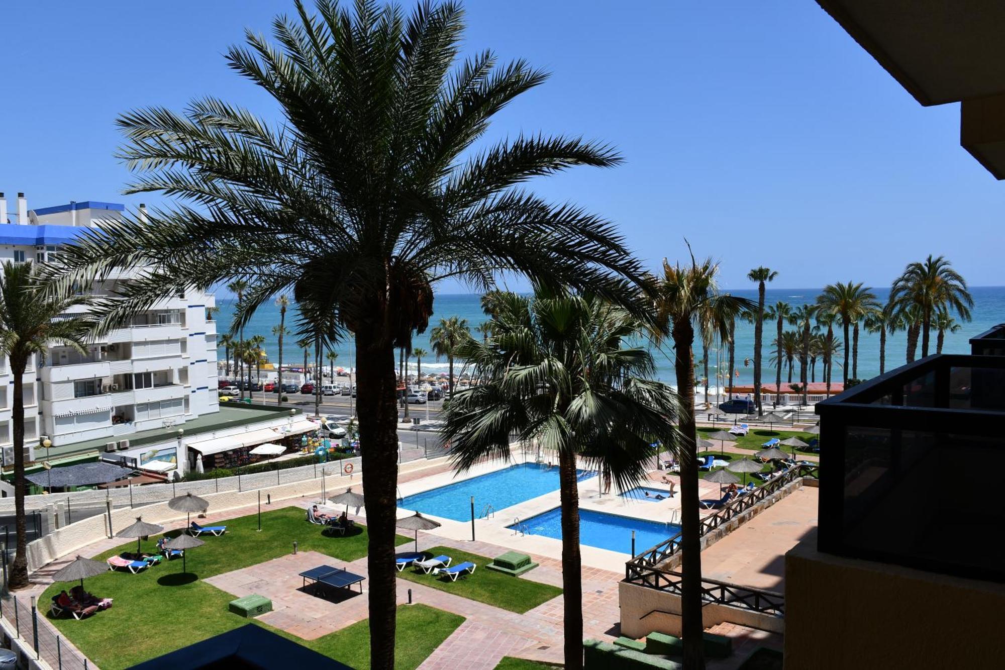 Apartamento Turistico Aloha Playa