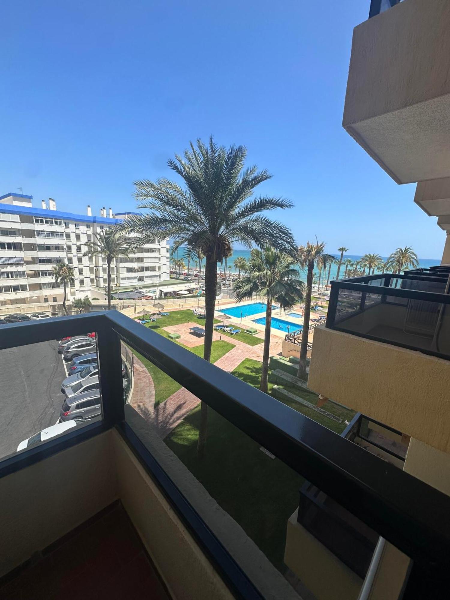 Apartamento Turistico Aloha Playa