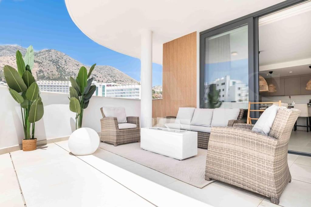 Lovely View With Private Jacuzzi & Terrace, Pool And Parking By Rems Fuengirola