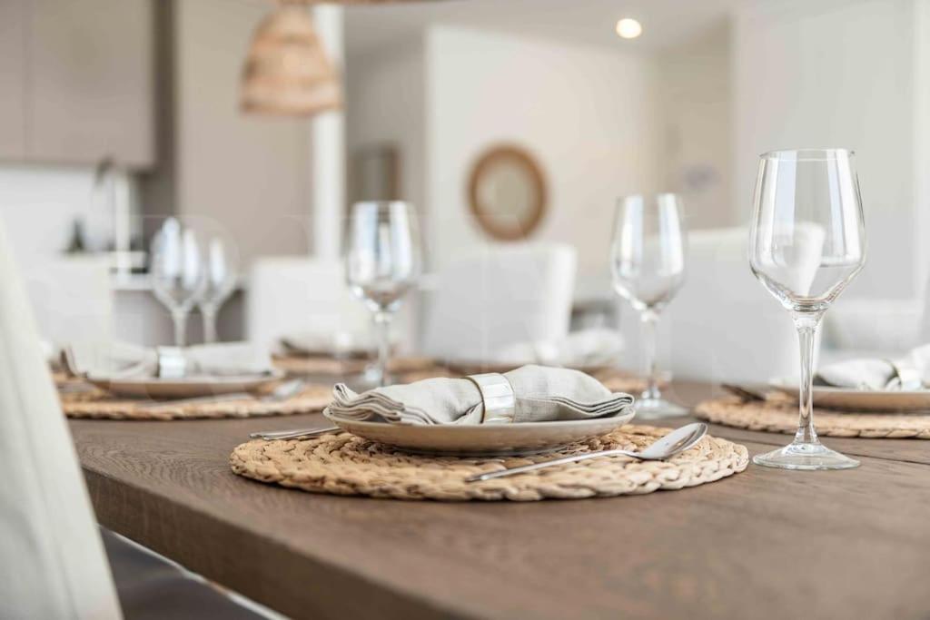 Apartamento Lovely View With Private Jacuzzi & Terrace, Pool And Parking By Rems Fuengirola