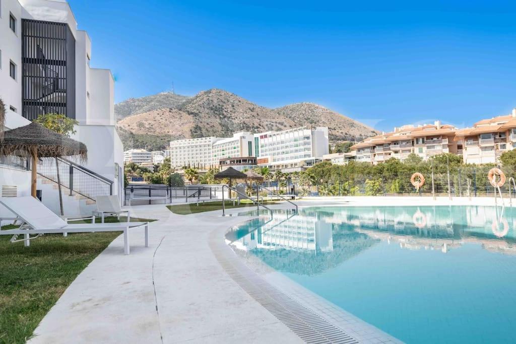 Lovely View With Private Jacuzzi & Terrace, Pool And Parking By Rems *