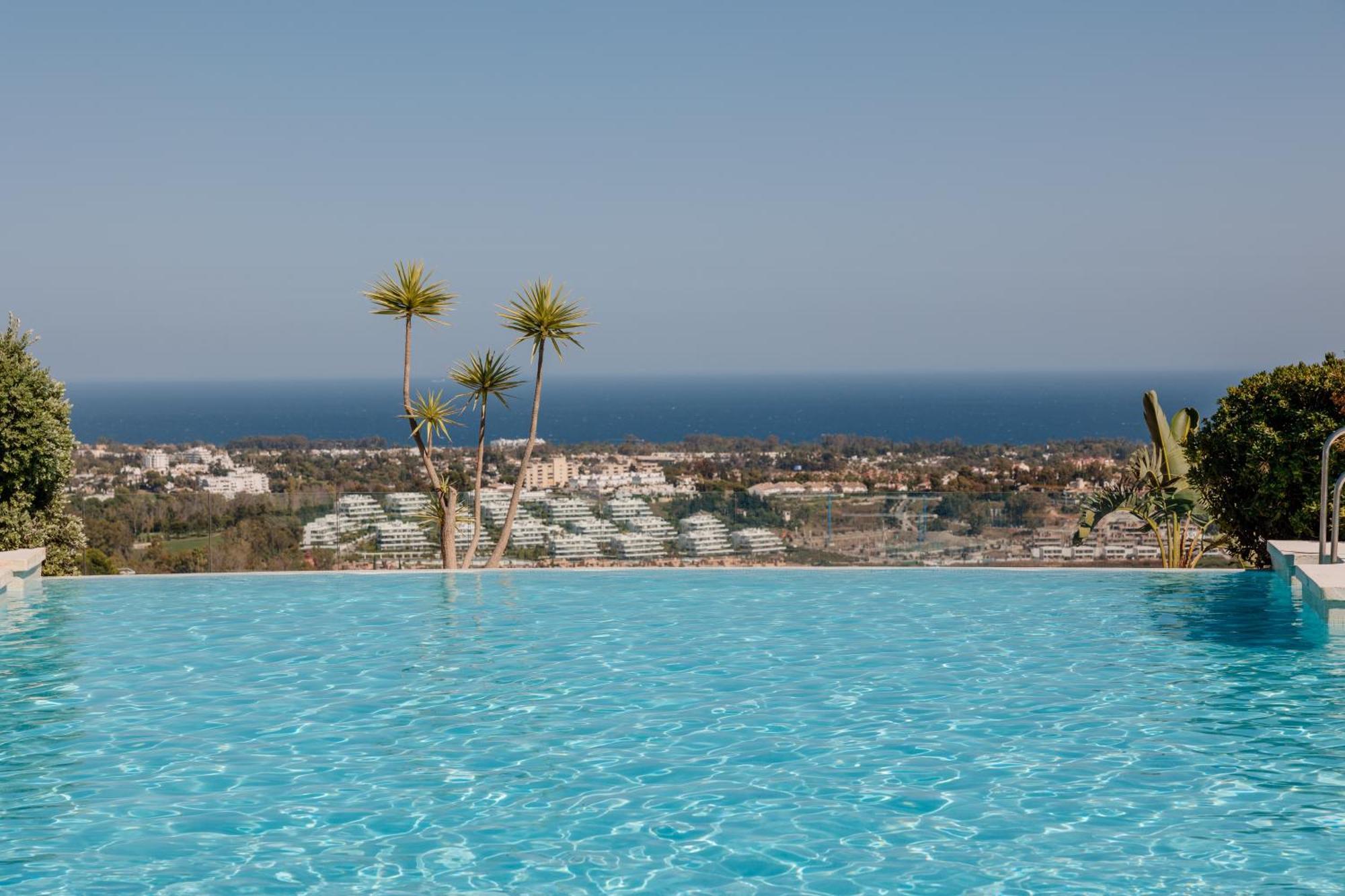 Modern&luxurious With Sea Views In Benahavís Apartamento Estepona