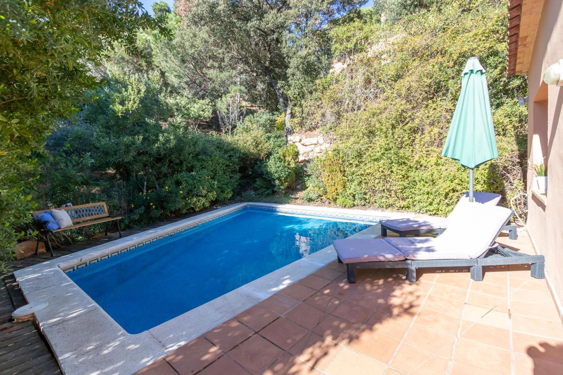 Con Piscina Privada En * Begur