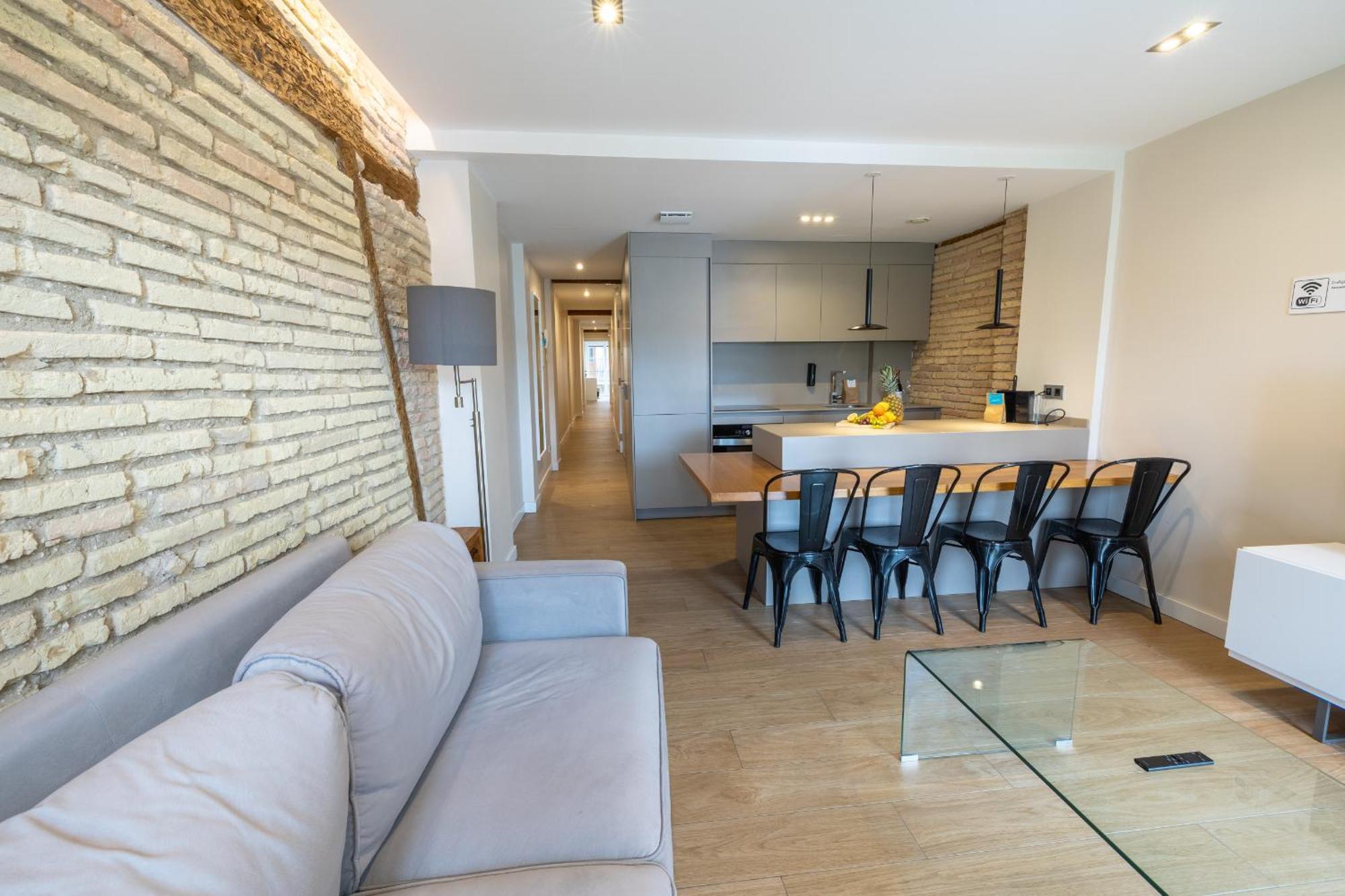 Tuapartamento - Boutique Plaza Del Castillo 29