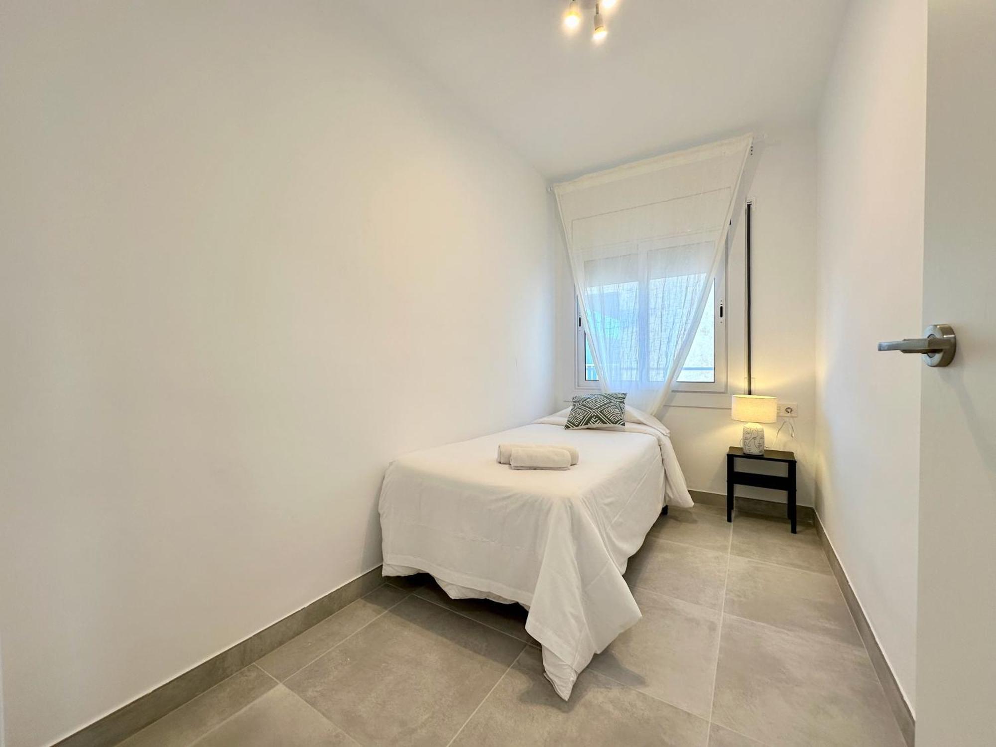 Apartment Sea Views Sanatori Beach, Barcelona