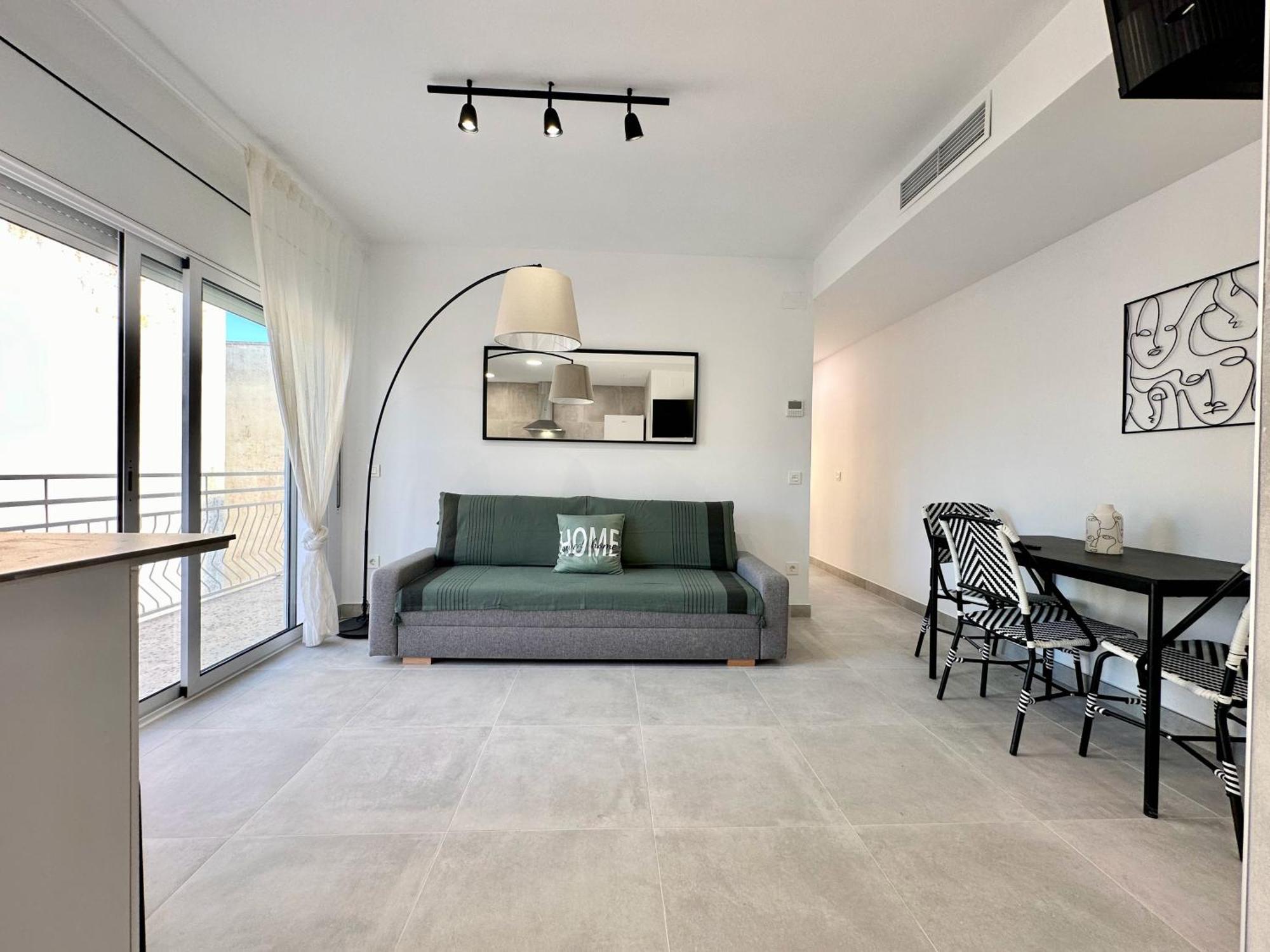 Apartment Sea Views Sanatori Beach, Barcelona