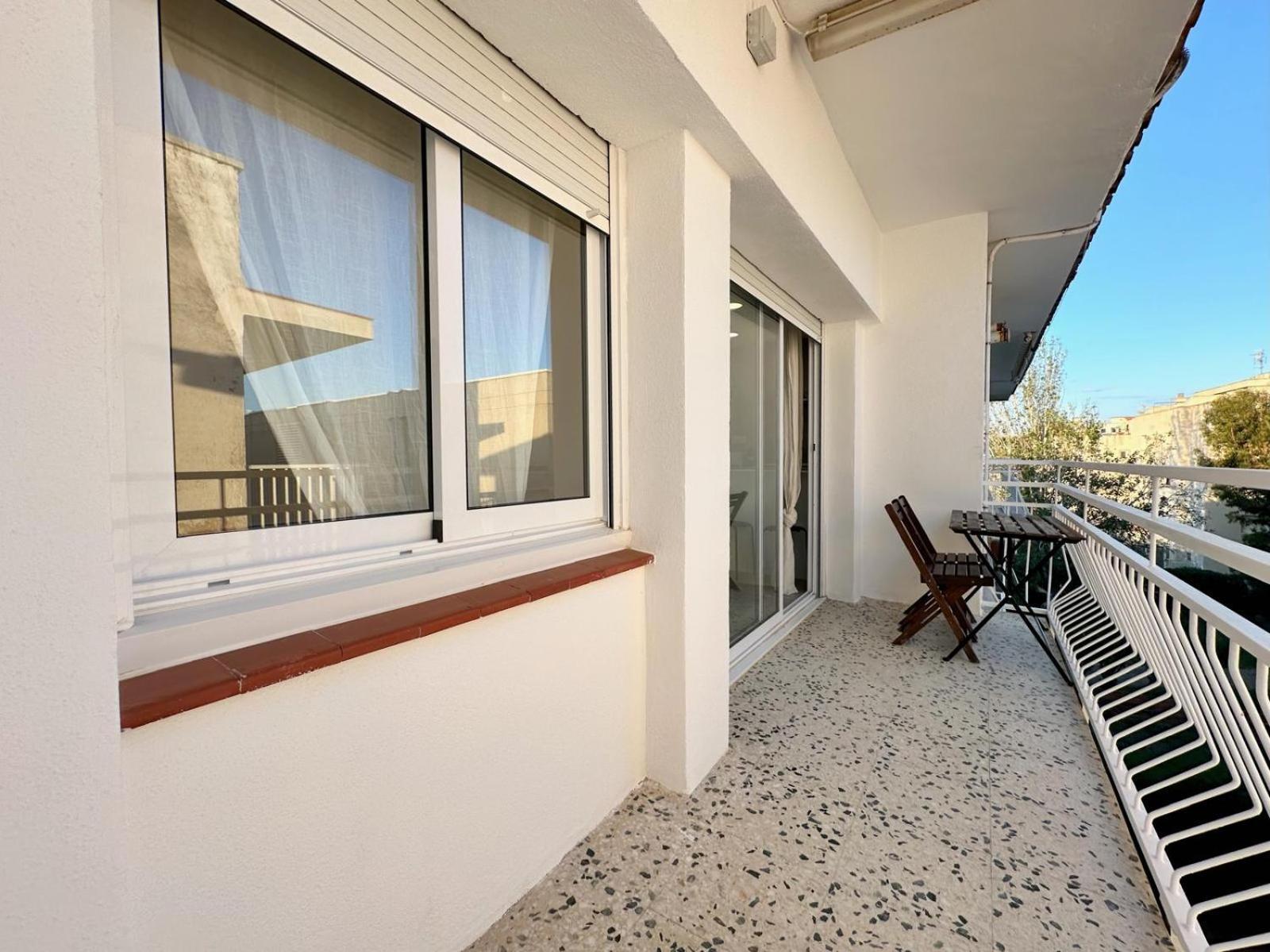 Sea Views Sanatori Beach, Barcelona Apartment *