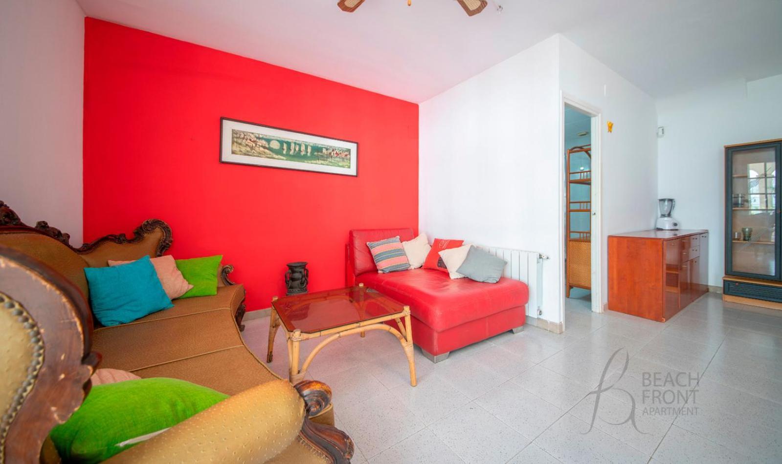 R153 - Espaciosa Con Piscina Privada En