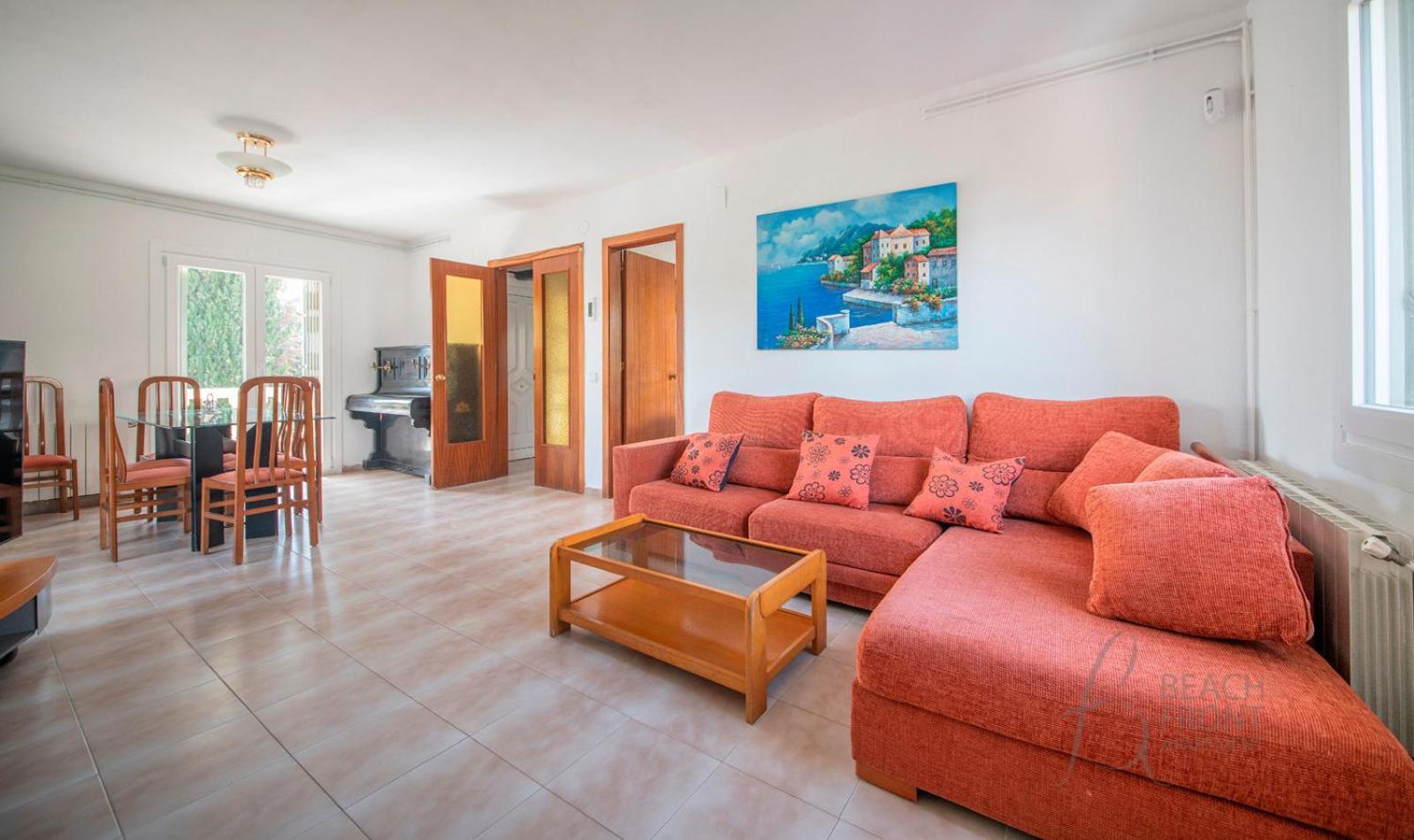 Villa R153 - Espaciosa Con Piscina Privada En Coma-ruga