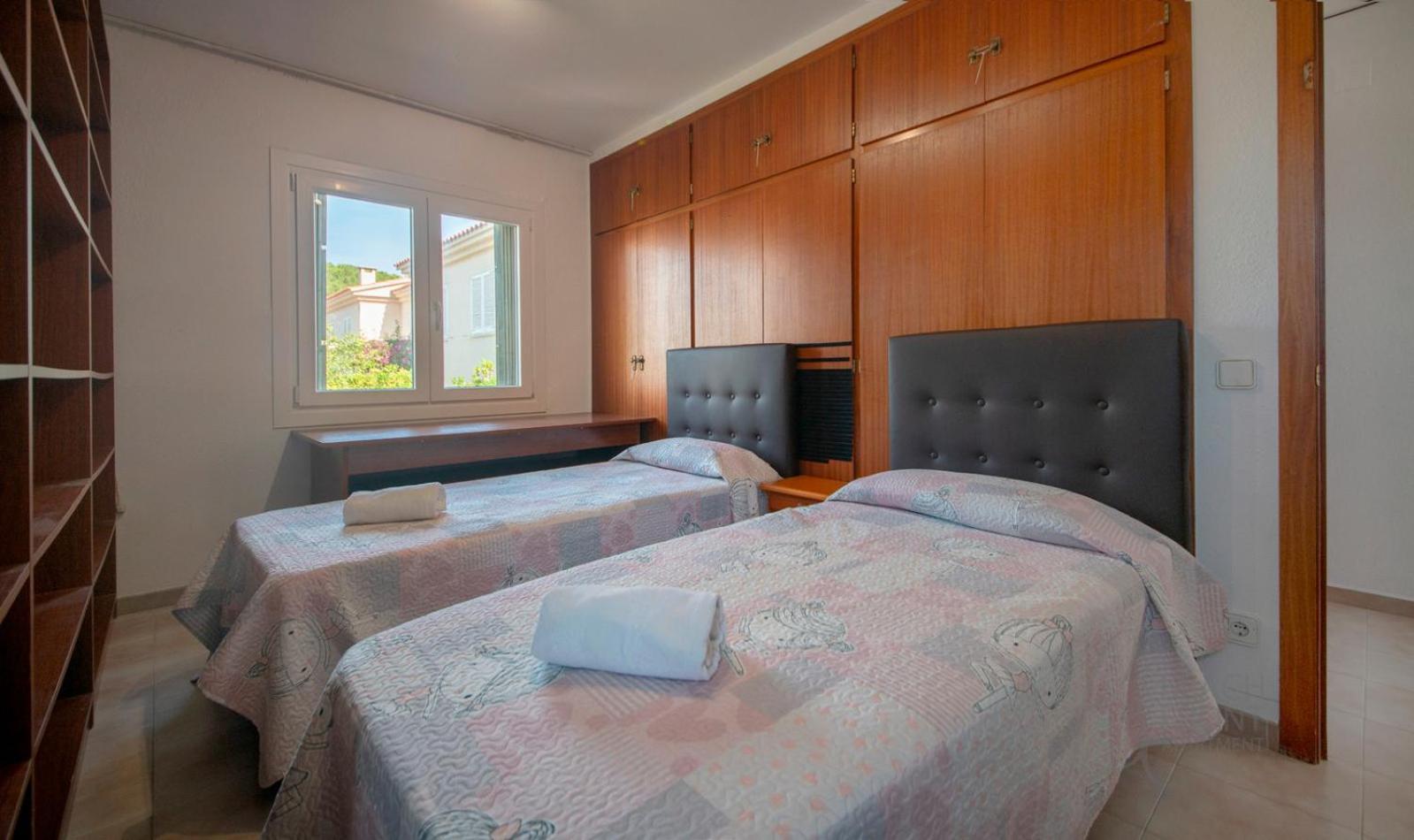 Villa R153 - Espaciosa Con Piscina Privada En *