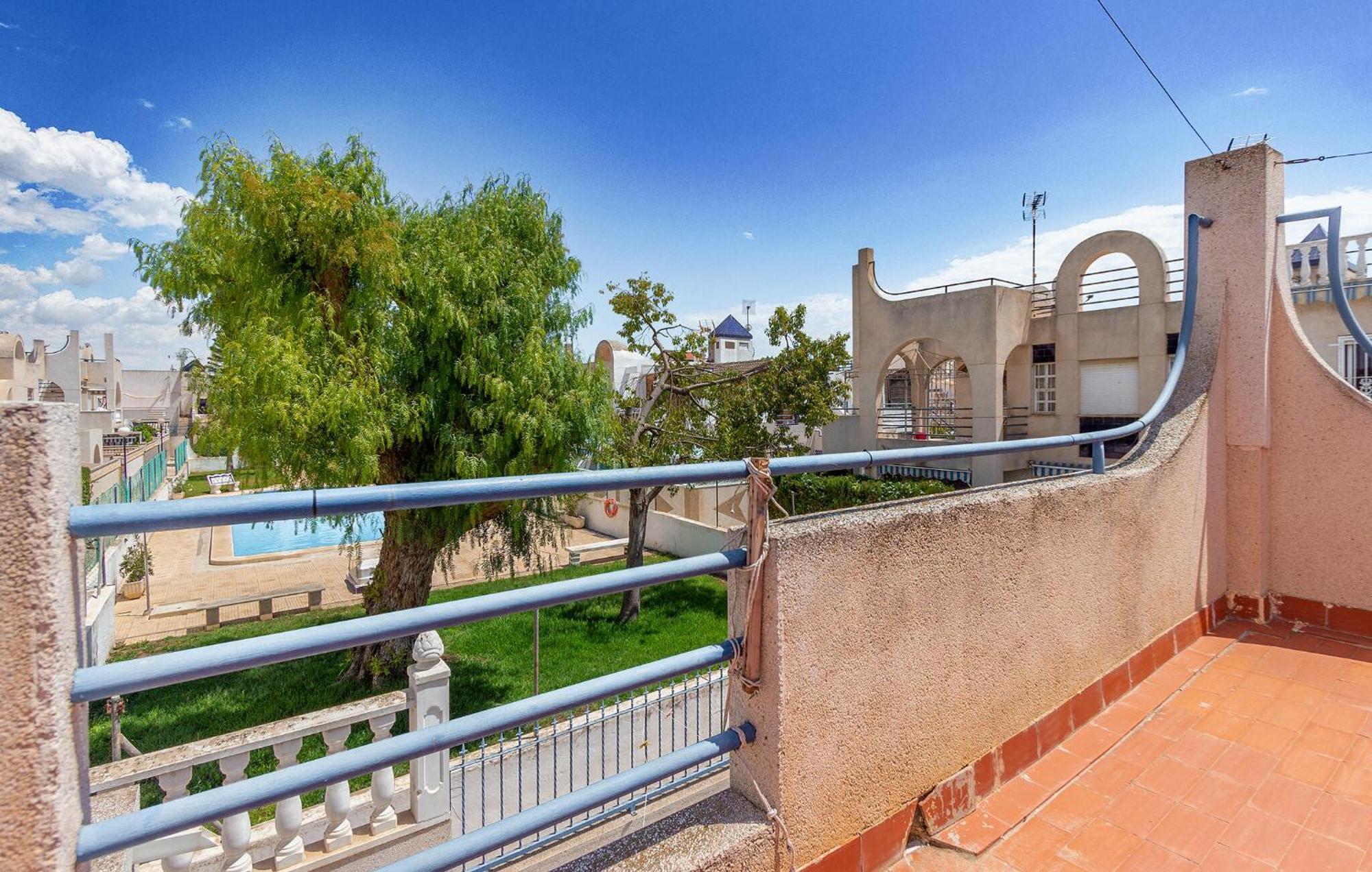 2 Bedroom Cozy In Сasa de vacaciones Torrevieja