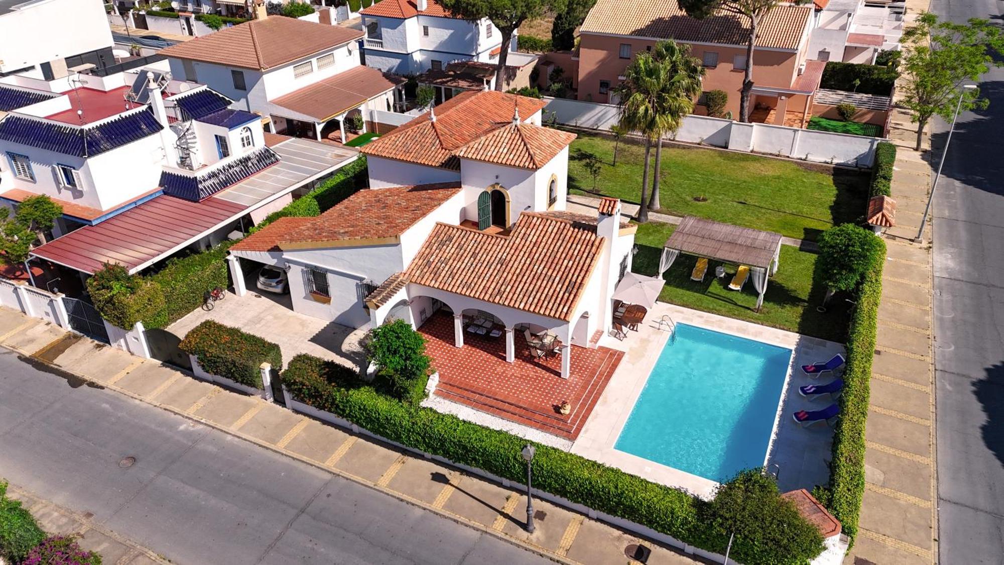 Villa La Caleta - Private Pool And Garden