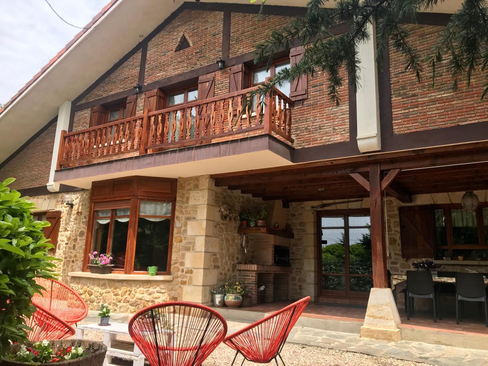 Caserio Arrigorri Excelente Ubicacion Jardin Con Barbacoa 14 Plazas Holiday home Murguia