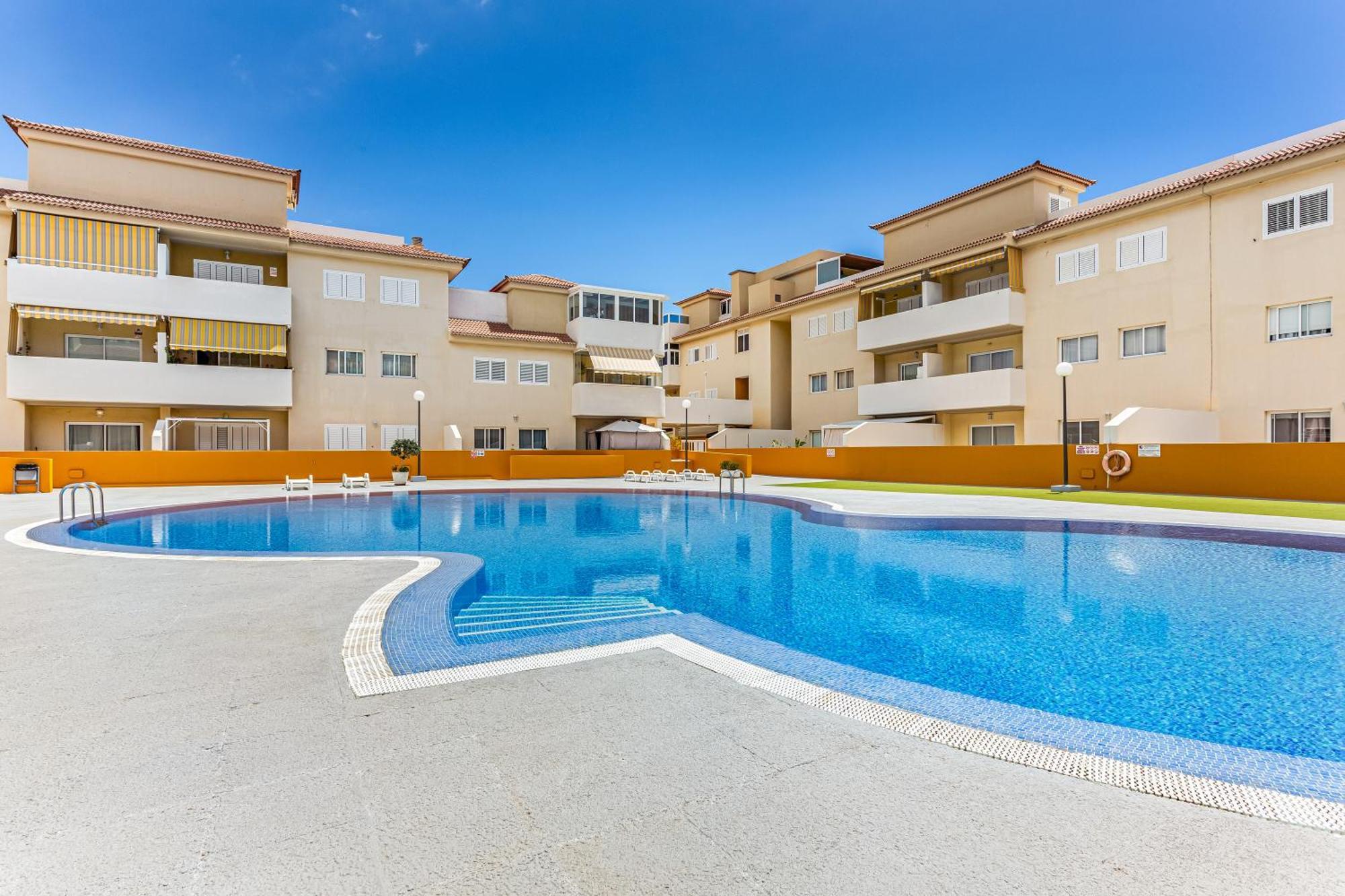 Roof Terrace, Pool Near